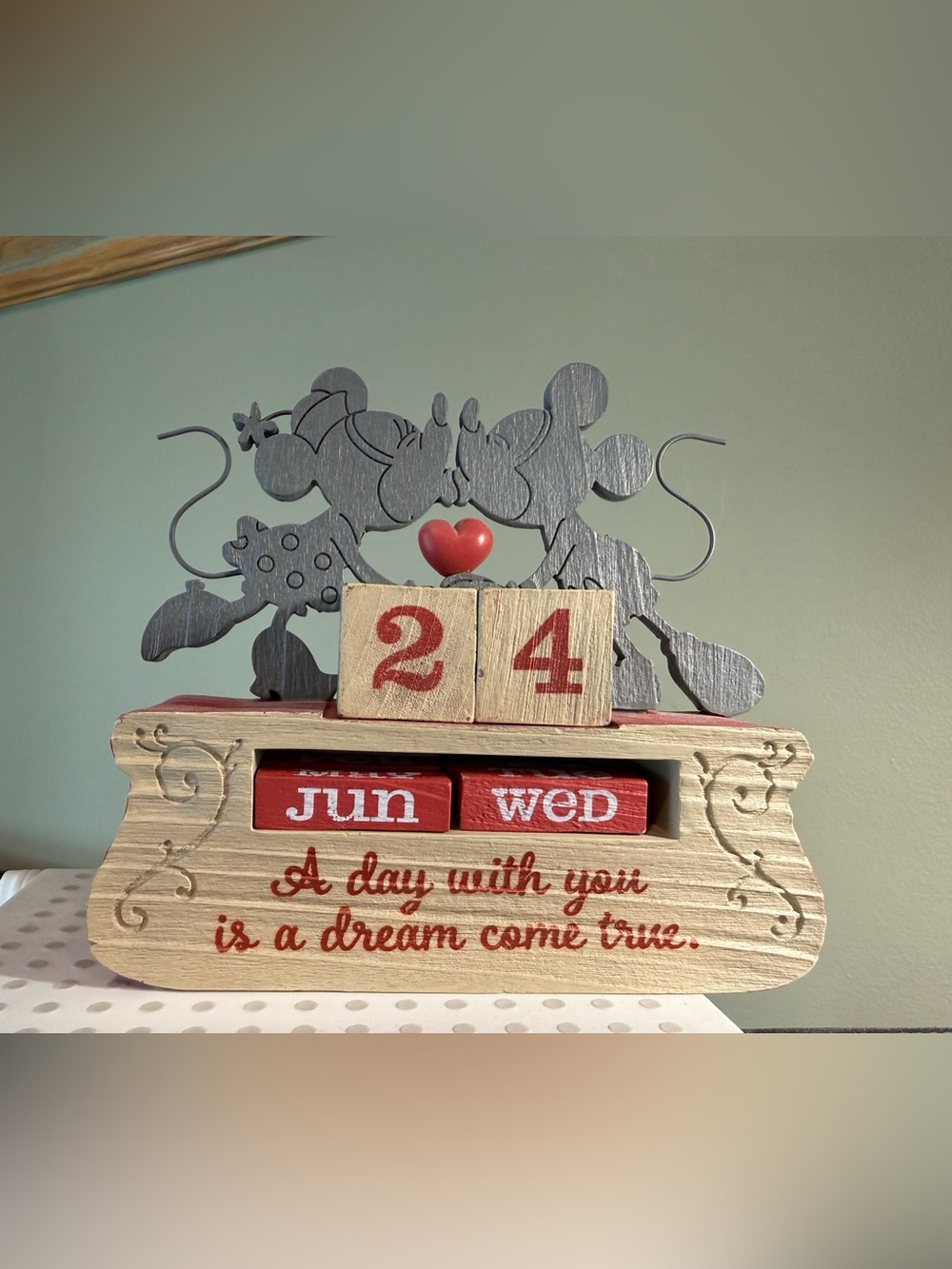 Romantic Mickey & Minnie Calendar - Red & Gray